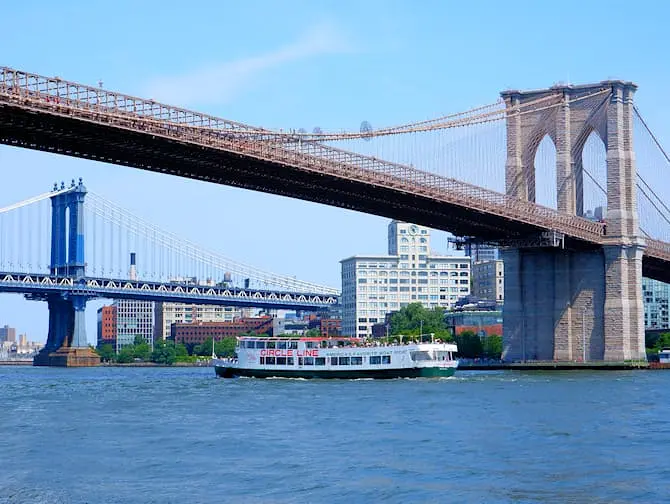 Circle Line: crucero Landmarks - Brooklyn Bridge