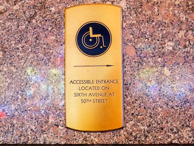 Viajar a Nueva York con diversidad funcional - Entrada accesible