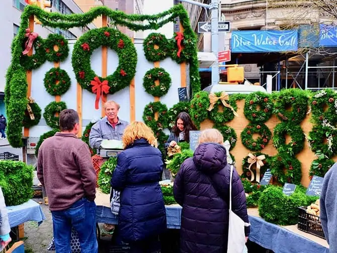 Mercados de Nueva York - Coronas navide&ntilde;as en Union Square