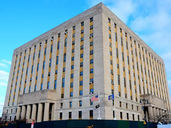 El Bronx en Nueva York - edificio art deco