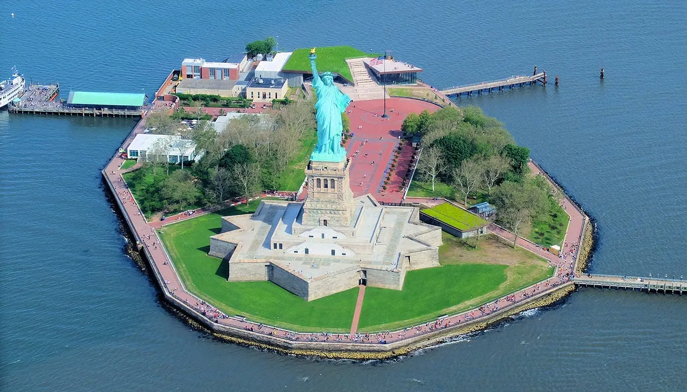 La Estatua de la Libertad en Nueva York - Liberty Island
