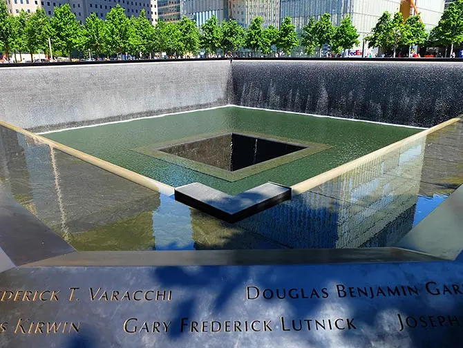 Tour por el Financial District y Monumento del 11-S -Memorial del 11-S