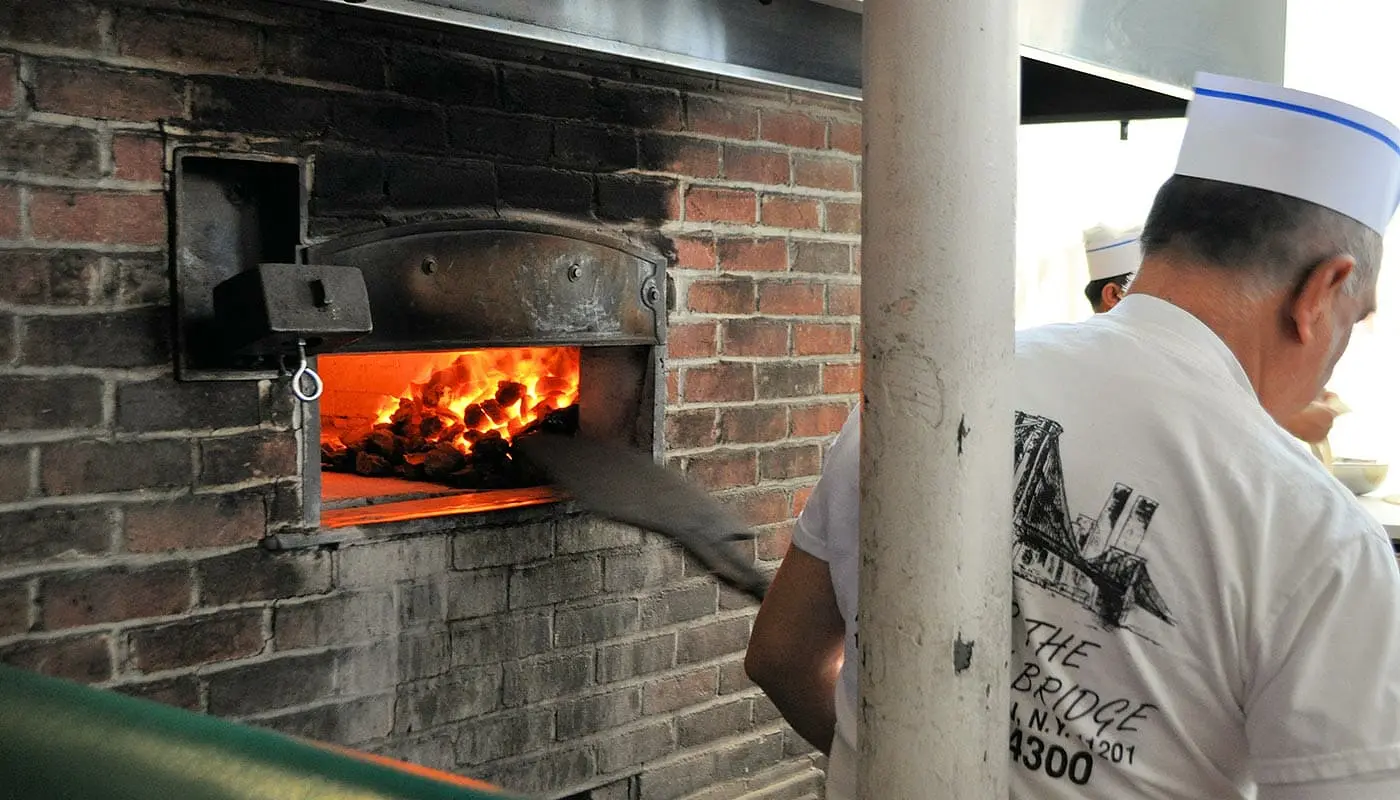 Pizza tour por Brooklyn y Coney Island - Horno