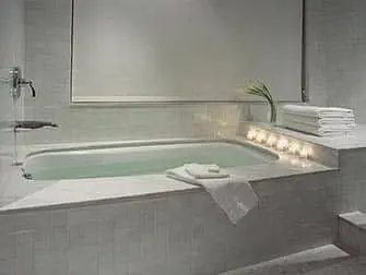 Hoteles rom&aacute;nticos en NYC - The London NYC