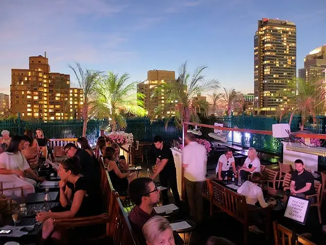 tour por los rooftop bars en Nueva York - 230 Fifth