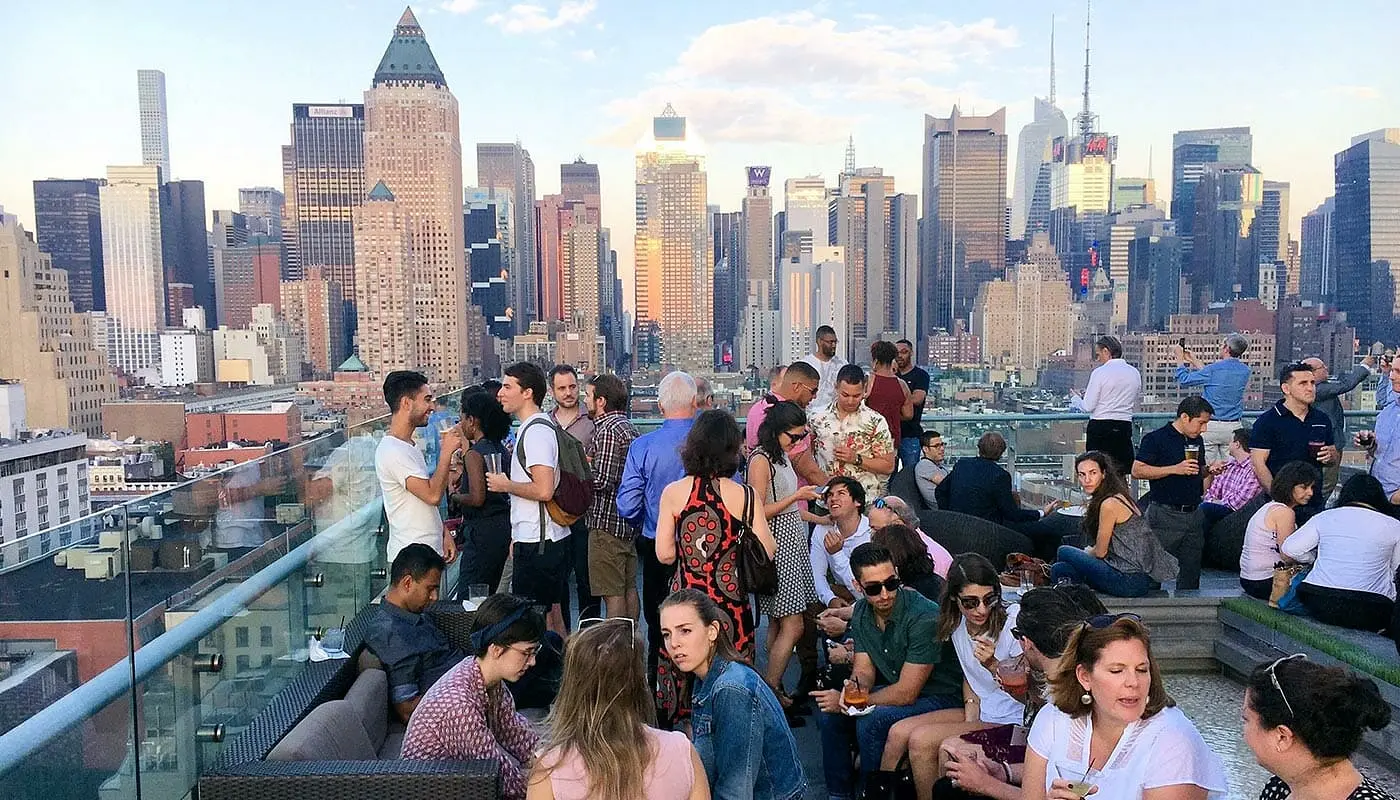 Rooftop Bar Tour in New York Manhattan