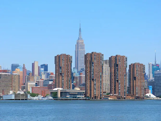 NYC Ferry en Nueva York - Empire State Building