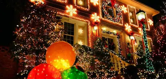 Dyker Heights Tour