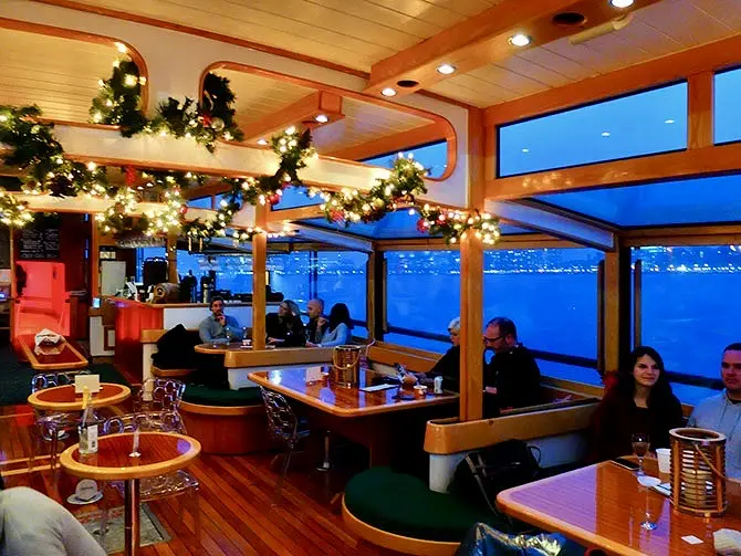 Crucero navideño en Nueva York - El barco
