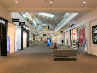 manhattan to jersey gardens