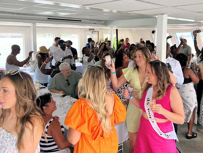 Crucero con brunch en Nueva York Ambiente