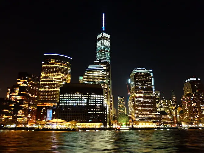 Crucero con cena Hudson River en Nueva York Skyline
