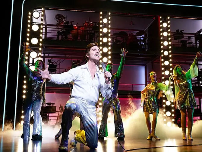 Tickets para A Beautiful Noise: The Neil Diamond Musical en Broadway Neil