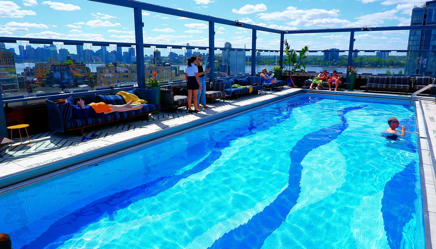 Hoteles con piscina en Nueva York - Gansevoort Meatpacking