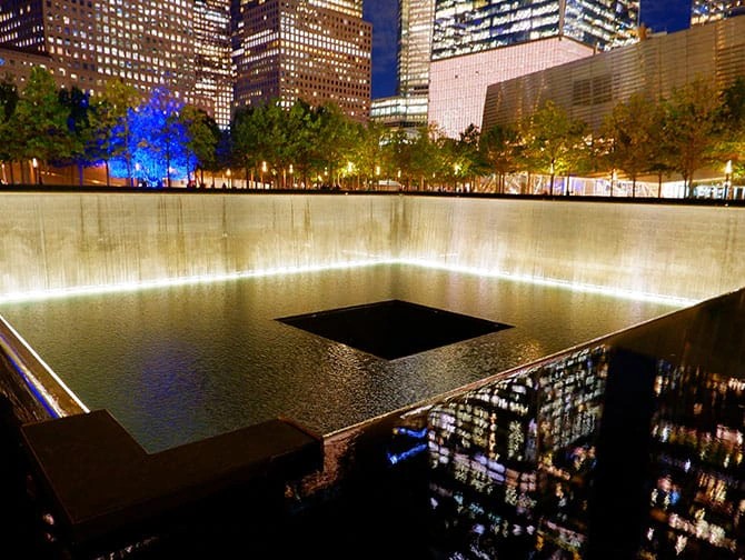 Rutas a pie por Nueva York - Night Tour Off the beaten PATH