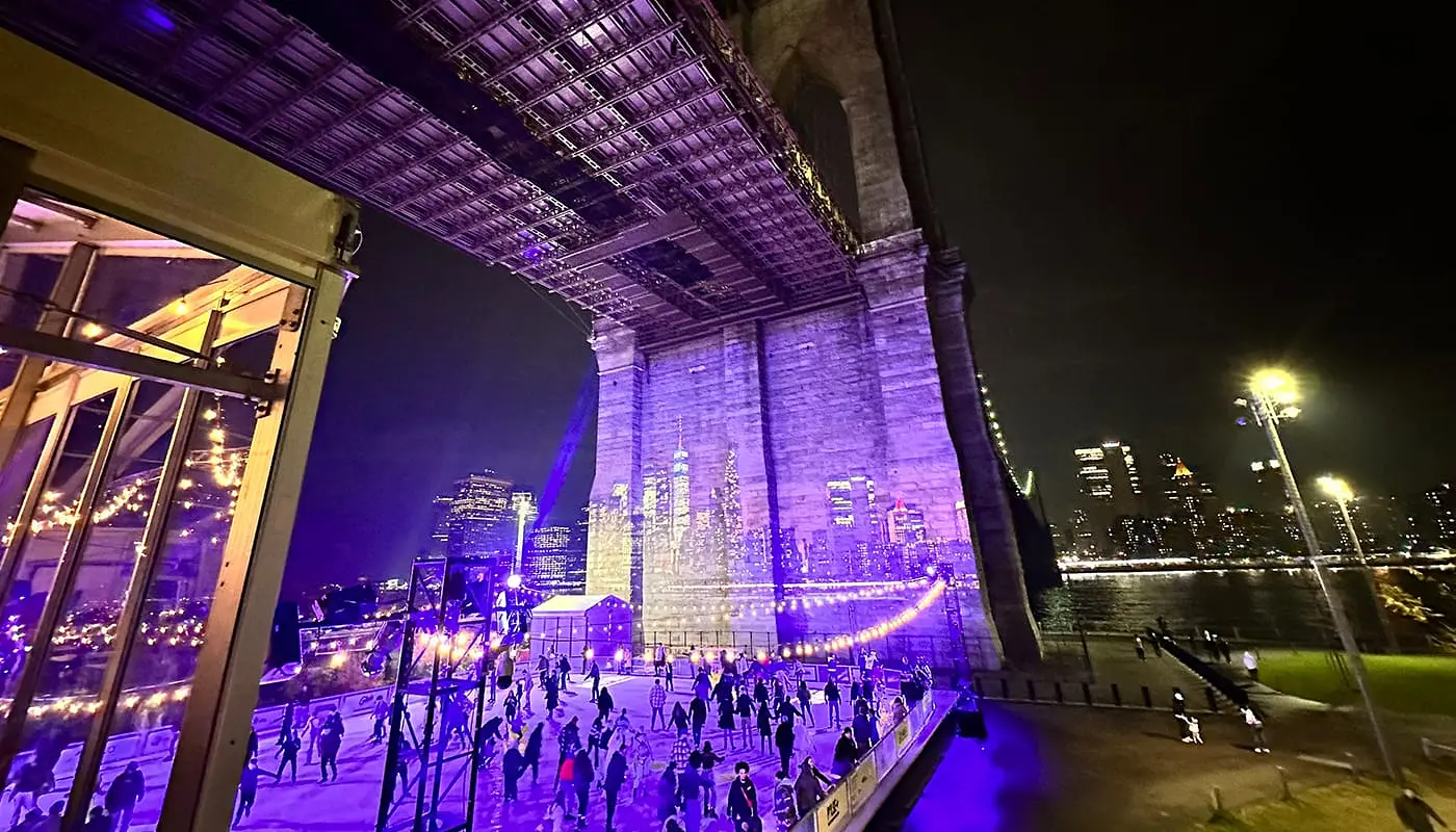 Patinar sobre hielo en Nueva York - Brooklyn Bridge Park