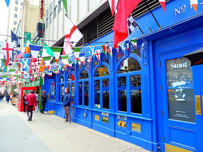 Los mejores bares deportivos en Nueva York - Stout NYC