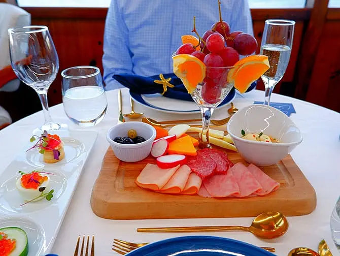 Crucero con cena en Nueva York - Comida