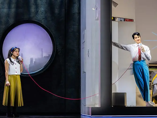 Tickets para Maybe Happy Ending en Broadway - Robot