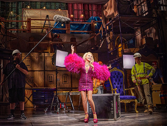 Tickets para The Queen of Versailles en Broadway - Escenario