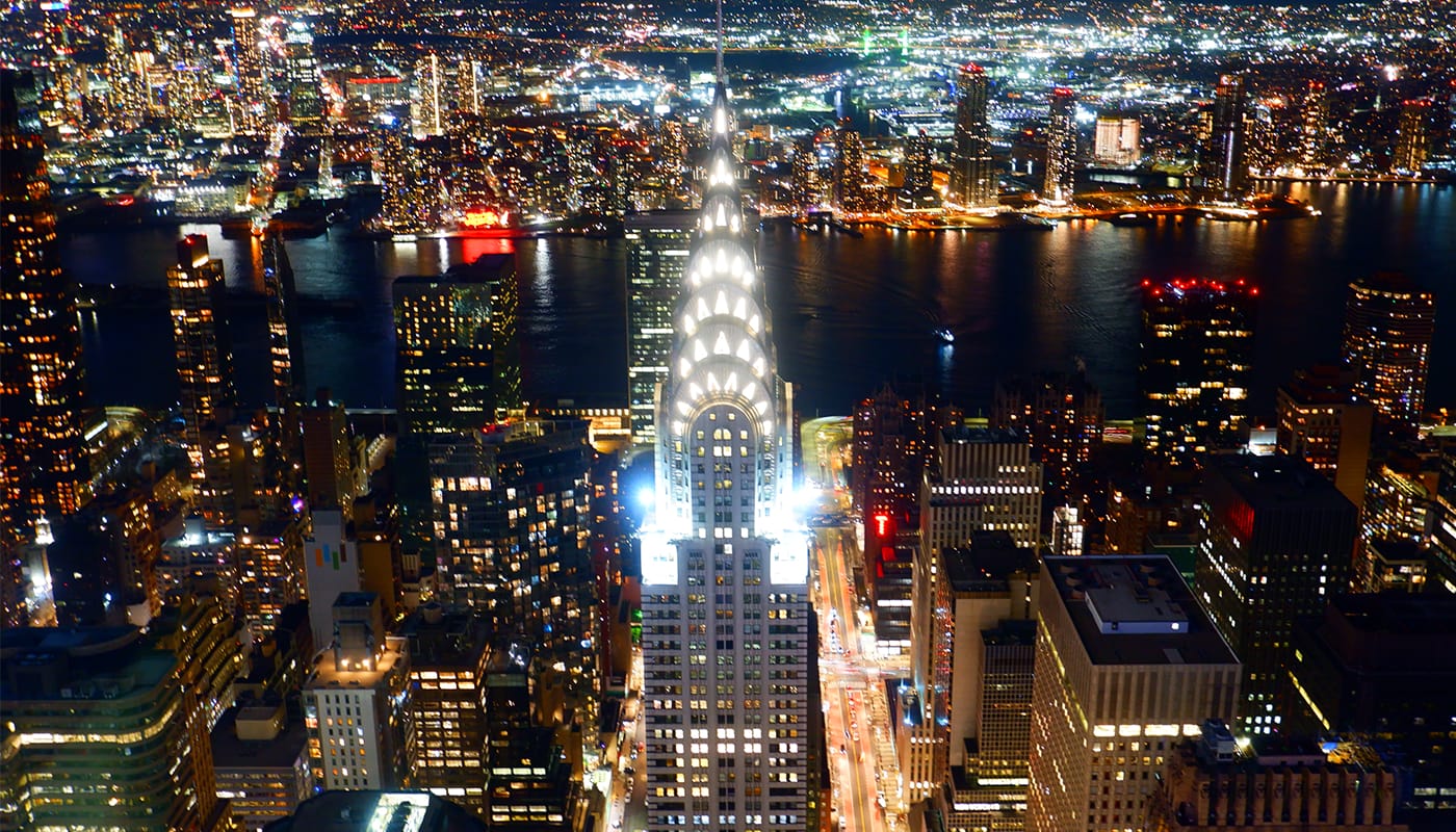 Chrysler Building en Nueva York - De noche