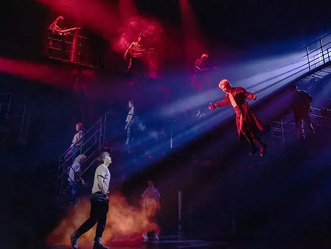 Tickets para The Lost Boys en Broadway - Efectos