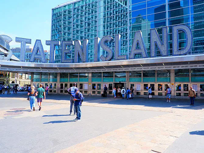Battery Park en Nueva York - Terminal del Ferry de Staten Island